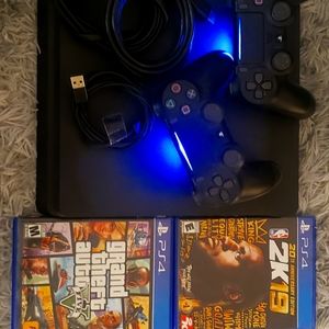 PlayStation 4 1TB great working condition